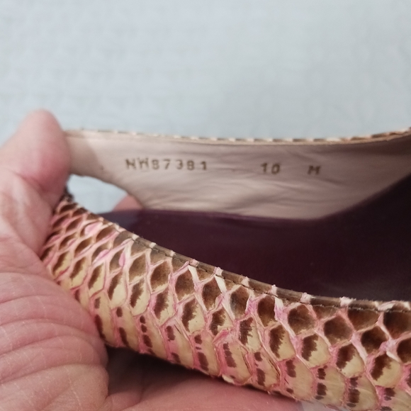 Stuart Weitzman multi color embossed leather heels sandals - Picture 7 of 9